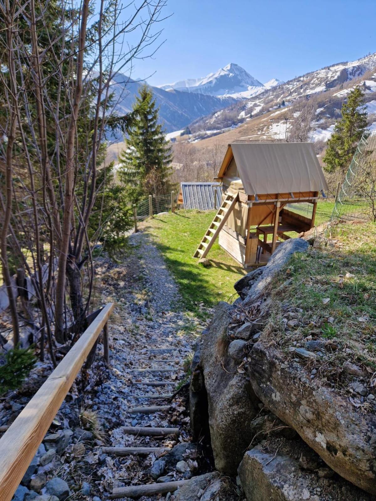 Le Domaine Du Trappeur Vakantiepark Saint-Sorlin-dʼArves